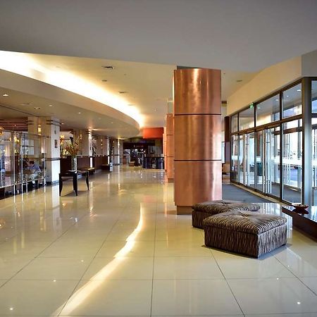 فندق Doubletree By Hilton كالاما المظهر الداخلي الصورة